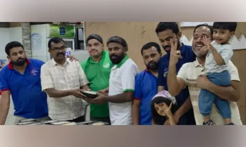 അ​ൽ ഖു​ർ​മ കെ.​എം.​സി.​സി ബി​രി​യാ​ണി വി​ത​ര​ണം ചെ​യ്തു