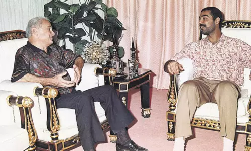 അമ്മോ ബാബ, ഇറാഖിന്റെ അങ്കിൾ ഫാദർ
