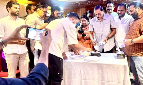 തെ​ര​ഞ്ഞെ​ടു​പ്പ് വി​ജ​യാ​ഘോ​ഷം
