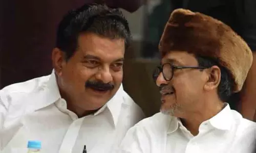 ‘ഞാൻ എത്ര ഉറക്കമൊഴിച്ചിട്ടുണ്ടോ, അതിലേറെ ഉറക്കമൊഴിച്ച് എനിക്ക് വേണ്ടി പ്രവർത്തിച്ചവരാണ് ലീഗുകാർ’ -പാണക്കാട് സന്ദർശിച്ച് പി.വി. അൻവർ