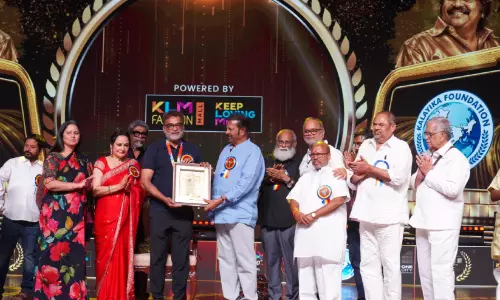 തെലുങ്ക് ഫിലിം ഡയറക്ടേഴ്‌സ് അസോസിയേഷൻ സംവിധായക ദിനം ആചരിച്ചു; 2026ലെ ദസരി ദേശീയ അവാർഡ് ചലച്ചിത്ര നിർമാതാവ് ആർ. ബാൽക്കിക്ക്
