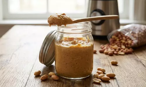 ഇനി അനായാസം വീട്ടിൽ തയാറാക്കാം ആരോഗ്യപ്രദമായ പീനട്ട് ബട്ടർ