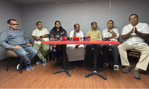 വി.ഡി. സതീശന് വേണ്ടി വാദിച്ച് ഇൻകാസ് പ്രവർത്തകർ; സംഘടനയുമായി ബന്ധമില്ലെന്ന് ഔദ്യോഗിക വിശദീകരണം