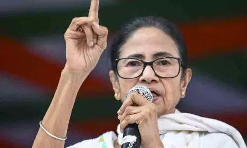 നമ്മൾ ഈ യുദ്ധത്തിൽ ഒരുമിച്ച് പോരാടും; ബി.ജെ.പിക്കെതിരെ പ്രതിപക്ഷ ഐക്യത്തിന് ആഹ്വാനം ചെയ്ത് മമത ബാനർജി