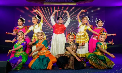 ‘നൃ​ത്താ​ഞ്ജ​ലി’ ഐ.​സി.​സി വെ​ന​സ്ഡേ ഫി​യ​സ്റ്റ