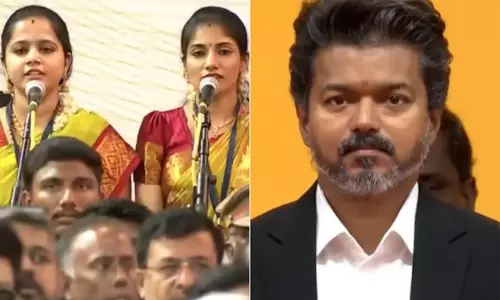 തമിഴ് വികാരം അവഗണിച്ചു; വിജയ്‌യുടെ സത്യപ്രതിജ്ഞയിൽ വന്ദേമാതരം ചൊല്ലിയത് വിവാദത്തിൽ