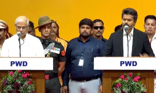 സി. ജോസഫ് വിജയ് എൻ റും നാൻ... പേര് ചൊല്ലിയുള്ള  പൊളിറ്റിക്കൽ മാസ്സ്; സംഘ്പരിവാറിനു മുന്നിൽ ജ്വലിച്ച് തമിഴകം