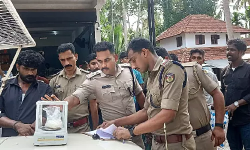 പിടിക്കുംതോറും ലഹരി ഒഴുക്ക്; നഗരപരിധിയിൽ മാത്രം അടുത്തിടെ പിടികൂടിയത് 30 കോടിയുടെ എം.ഡി.എം.എ