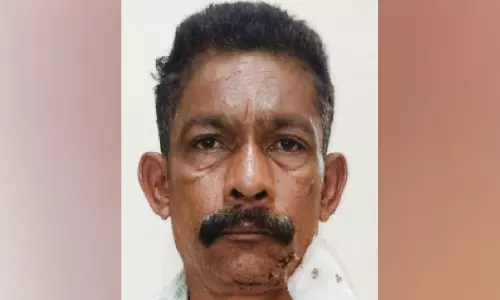 ക​ത്തി​കൊ​ണ്ട് കു​ത്തി​പ്പ​രി​ക്കേ​ൽ​പി​ച്ച മ​ധ്യ​വ​യ​സ്ക​ൻ പി​ടി​യി​ൽ