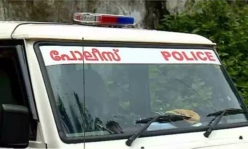 മയക്കുമരുന്ന് കേസിൽ കുടുക്കുമെന്ന് ഭീഷണി: ഡോക്ടറിൽ നിന്ന് ഒന്നരലക്ഷം തട്ടിയ ഗ്രേഡ് എസ്.ഐ അറസ്റ്റിൽ