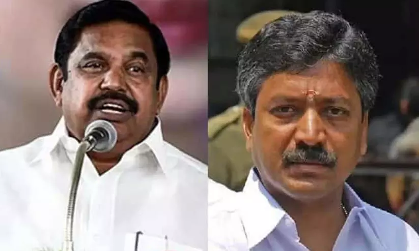 എ.ഐ.എ.ഡി.എം.കെ പിളർന്നു; ടി.വി.കെക്ക് പിന്തുണ പ്രഖ്യാപിച്ച് വിമത പക്ഷം എ.ഐ.എ.ഡി.എം.കെ പിളർന്നു; ടി.വി.കെക്ക് പിന്തുണ പ്രഖ്യാപിച്ച് വിമത പക്ഷം