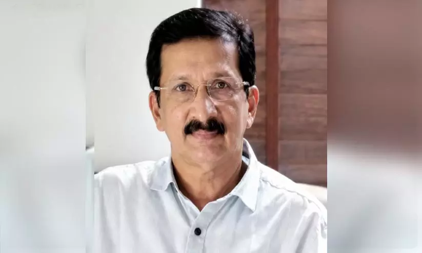 കുടകിൽ ജീപ്പ് കൊക്കയിലേക്ക് മറിഞ്ഞ് മലയാളി മരിച്ചു കുടകിൽ ജീപ്പ് കൊക്കയിലേക്ക് മറിഞ്ഞ് മലയാളി മരിച്ചു