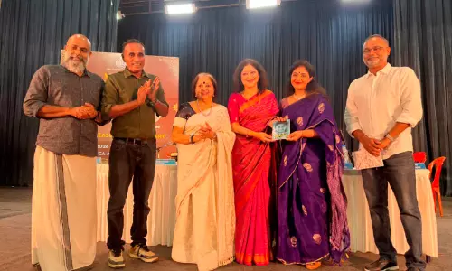 ‘എന്റെ മകള് മോനിഷ’ പ്രകാശനം ചെയ്തു ‘എന്റെ മകള് മോനിഷ’ പ്രകാശനം ചെയ്തു