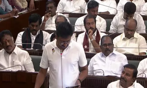 സനാതനം ഉന്മൂലനം ചെയ്യണമെന്ന് ഉദയനിധി സ്റ്റാലിൻ; തമിഴ്നാട്ടിലെ രാഹുൽ ഗാന്ധിയെന്ന് ബി.ജെ.പി, വിവാദം സനാതനം ഉന്മൂലനം ചെയ്യണമെന്ന് ഉദയനിധി സ്റ്റാലിൻ; തമിഴ്നാട്ടിലെ രാഹുൽ ഗാന്ധിയെന്ന് ബി.ജെ.പി, വിവാദം