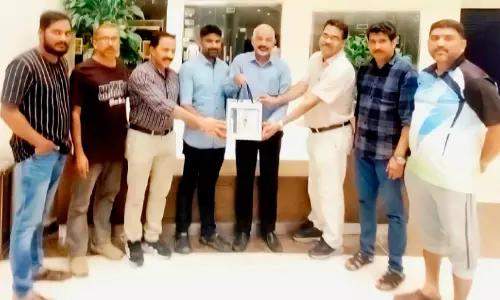 യാം​ബു കെ.​എം.​സി.​സി പ്ര​വ​ച​ന മ​ത്സ​രം: വി​ജ​യി​ക്ക് സ​മ്മാ​നം ന​ൽ​കി