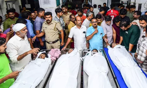 നാ​ടി​ന് ന​ഷ്ട​മാ​യ​ത് സൗ​ഹൃ​ദ​ക്കൂ​ട്ട്