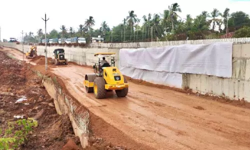 മട്ടലായി ദേശീയപാതയിൽ വിള്ളൽ; അന്വേഷണത്തിന് കലക്ടറുടെ ഉത്തരവ്