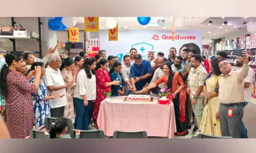 അന്താരാഷ്ട്ര നഴ്സസ് ദിനം ആഘോഷിച്ച് ഗ്രാൻഡ് ഹൈപ്പർ