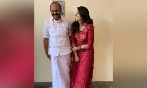 നിങ്ങൾ ഓരോ തവണ താഴ്ത്താൻ ശ്രമിച്ചപ്പോഴും ഉയർന്നു വന്ന ഒരുത്തൻ; വി.ഡി. സതീശന് ആശംസകൾ നൽകി റിനി ആൻ ജോർജ്