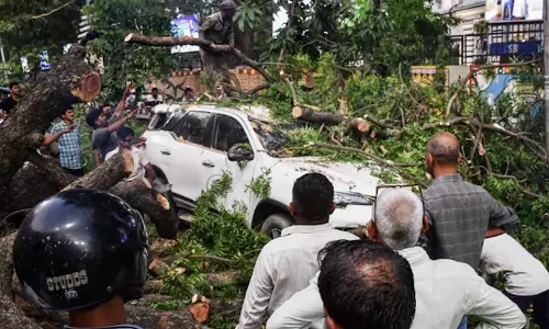 യു.പിയിൽ കൊടുങ്കാറ്റും പേമാരിയും: 89 മരണം