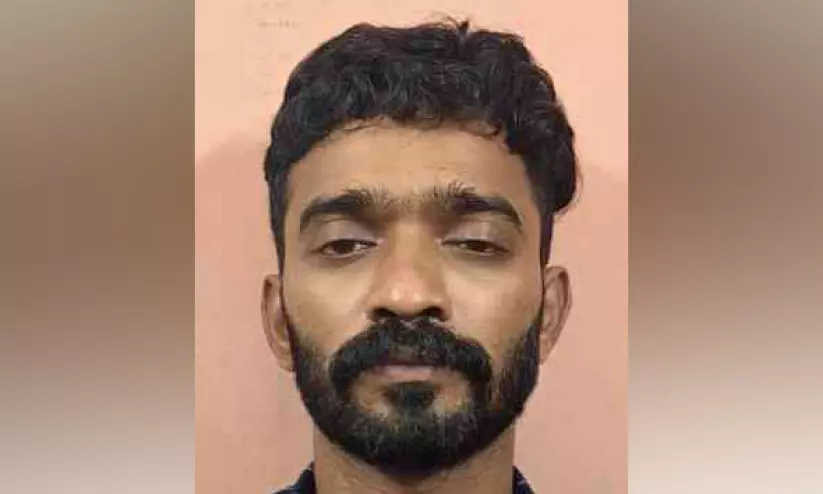 അവയവകച്ചവടം: ഇടനിലക്കാരൻ പിടിയിൽ അവയവകച്ചവടം: ഇടനിലക്കാരൻ പിടിയിൽ