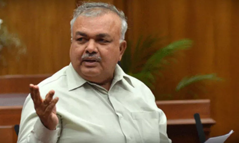 ബസ് ചാർജ് വർധിപ്പിക്കാൻ നിർദേശമില്ല -രാമലിംഗ റെഡ്ഡി ബസ് ചാർജ് വർധിപ്പിക്കാൻ നിർദേശമില്ല -രാമലിംഗ റെഡ്ഡി