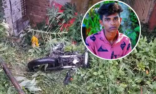 ബൈക്ക് തോട്ടിൽ മറിഞ്ഞ് യുവാവിന് ദാരുണാന്ത്യം