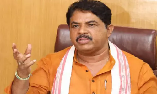 ന്യൂ​ന​പ​ക്ഷ രോ​ഷം ശ​മി​പ്പി​ക്കാ​ൻ കോ​ൺ​ഗ്ര​സ്   ഹി​ജാ​ബ് വി​ഷ​യം ഉ​പ​യോ​ഗി​ച്ചു -ആ​ർ. അ​ശോ​ക