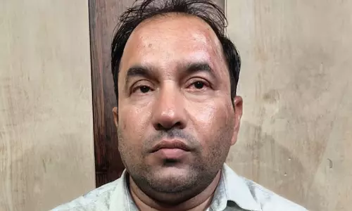 Lucknow University professor Lucknow University professor
