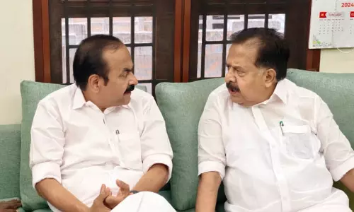 രമേശ് ചെന്നിത്തലക്ക് ആഭ്യന്തര വകുപ്പ്? സതീശന്‍റെ അനുനയ നീക്കം ഫലം കാണുന്നു