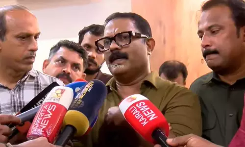 ഞാൻ വെള്ളത്തിൽ വീണ പൂച്ചയാവുമെന്ന് നിങ്ങൾ വിചാരിക്കേണ്ട -കെ.എം. ഷാജി; ‘ഫയർ ബ്രാൻഡ് എന്നത് വാപ്പ ഇട്ട പേരല്ല, ആ പേരിട്ടവർക്ക് മാത്രമാണ് അതിന്റെ ഉത്തരവാദിത്വം’ ഞാൻ വെള്ളത്തിൽ വീണ പൂച്ചയാവുമെന്ന് നിങ്ങൾ വിചാരിക്കേണ്ട -കെ.എം. ഷാജി; ‘ഫയർ ബ്രാൻഡ് എന്നത് വാപ്പ ഇട്ട പേരല്ല, ആ പേരിട്ടവർക്ക് മാത്രമാണ് അതിന്റെ ഉത്തരവാദിത്വം’