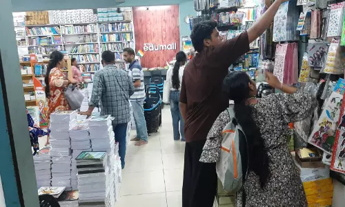 സജീവമായി സ്കൂൾ വിപണി