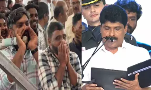 അന്ന് കൂക്കി വിളി, ഇന്ന് കൈയ്യടി; അഡ്വ. ടി. സിദ്ധിഖ് മന്ത്രിയായി ചുമതലയേറ്റു