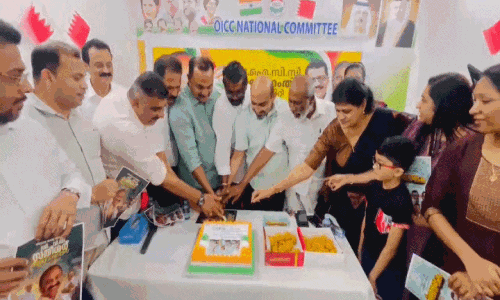 അഭിവാദ്യവുമായി ഒ.ഐ.സി.സി പത്തനംതിട്ട ജില്ല കമ്മിറ്റി