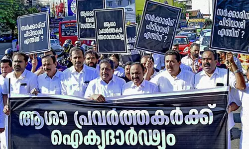 ആശമാർക്ക് നൽകിയത് ആശമാത്രമല്ല, കരുതലിന്റെ ആദ്യ കൈത്താങ്ങ്