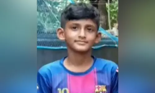 കണ്ണൂരിൽ പടക്കംപൊട്ടി കുട്ടി മരിച്ചു; ദുരന്തം മന്ത്രിസഭ അധികാരമേറ്റതിന്റെ ആഹ്ലാദപ്രകടനത്തിൽ ബാക്കിവന്ന പടക്കം പൊട്ടിക്കുന്നതിനിടെ