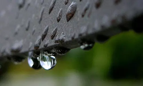ഭയം വേണ്ട, ജാഗ്രത മതി: എല്ലാ ജില്ലകളിലും മഴ മുന്നറിയിപ്പ്