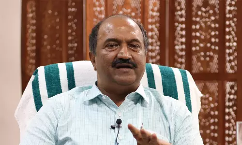 ആശാപ്രവർത്തകരുടെ ഓണറേറിയം വർദ്ധനവ്; മല എലിയെ പ്രസവിച്ചത് പോലെയെന്ന് കെ. എൻ ബാലഗോപാൽ ആശാപ്രവർത്തകരുടെ ഓണറേറിയം വർദ്ധനവ്; മല എലിയെ പ്രസവിച്ചത് പോലെയെന്ന് കെ. എൻ ബാലഗോപാൽ
