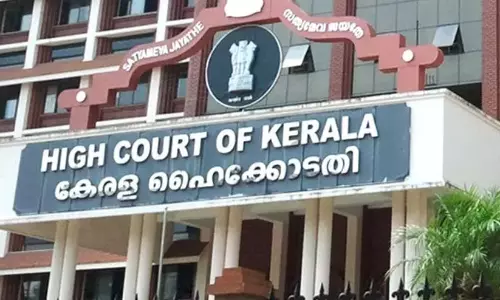 ശ​ബ​രി​മ​ല അ​ഷ്ടാ​ഭി​ഷേ​കം: പ​ത്തു വ​ർ​ഷ​ത്തെ ക​ണ​ക്ക് ഓ​ഡി​റ്റ് ചെ​യ്ത് റി​പ്പോ​ർ​ട്ട് ന​ൽ​ക​ണ​മെ​ന്ന്​ ഹൈ​​കോ​ട​തി
