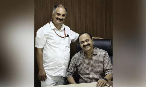 സതീശന്‍റെ സ്‌നേഹക്കാലത്തിന്​  27 വർഷത്തെ സാക്ഷിയായി ജയിംസ്...