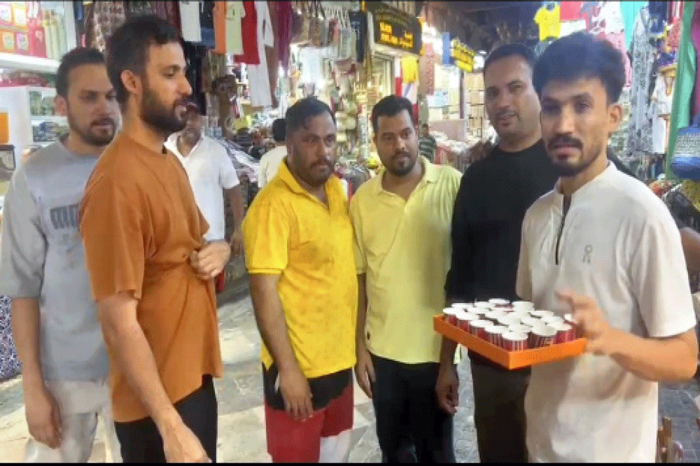 യു.ഡി.എഫിൽ കാസർകോടിനോടുള്ള അവഗണന; വേറിട്ട പ്രതിഷേധമായി കയ്പുനീര് കുടിച്ച് പ്രവാസികൾ യു.ഡി.എഫിൽ കാസർകോടിനോടുള്ള അവഗണന; വേറിട്ട പ്രതിഷേധമായി കയ്പുനീര് കുടിച്ച് പ്രവാസികൾ