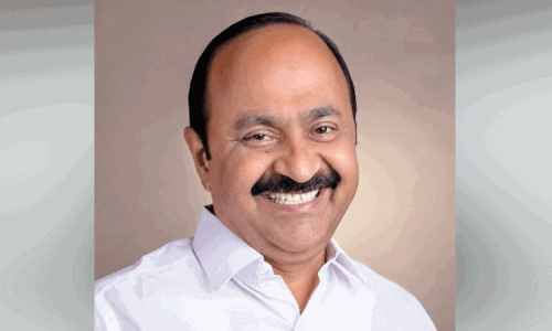 മുഖ്യമന്ത്രിക്ക് ആശംസകൾ നേർന്നു കാർമ്മേൽ മലങ്കര ഇവാഞ്ചലിക്കൽ സഭ