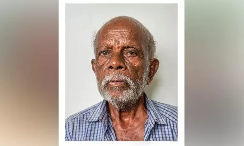 പത്ത് വയസുകാരിക്ക് നേരെ ലൈംഗികാതിക്രമം; വയോധികന് 15 വർഷം കഠിനതടവും പിഴയും പത്ത് വയസുകാരിക്ക് നേരെ ലൈംഗികാതിക്രമം; വയോധികന് 15 വർഷം കഠിനതടവും പിഴയും