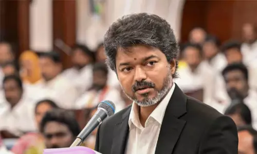 വിജയ് മന്ത്രിസഭ വിപുലീകരണം നാളെ; കോൺഗ്രസിന് രണ്ട് മന്ത്രി വിജയ് മന്ത്രിസഭ വിപുലീകരണം നാളെ; കോൺഗ്രസിന് രണ്ട് മന്ത്രി
