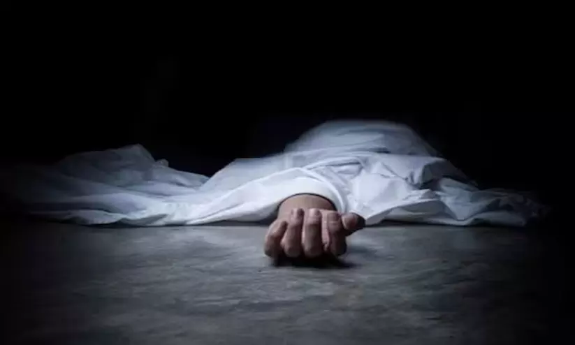 അധ്യാപകർ ഒന്നിനും കൊള്ളാത്തവൻ എന്ന് വിളിച്ചു; ബിഹാർ സ്വദേശിയായ വിദ്യാർഥി ബംഗളൂരുവിൽ ആത്മഹത്യ ചെയ്തു അധ്യാപകർ ഒന്നിനും കൊള്ളാത്തവൻ എന്ന് വിളിച്ചു; ബിഹാർ സ്വദേശിയായ വിദ്യാർഥി ബംഗളൂരുവിൽ ആത്മഹത്യ ചെയ്തു