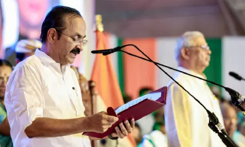 ദാമോദര മേനോൻ എന്നത് അച്ഛന്റെ പേര്, അത് പറഞ്ഞതിൽ എന്താണ് കുഴപ്പം? ജാതിവാൽ വിവാദത്തിൽ മുഖ്യമന്ത്രി