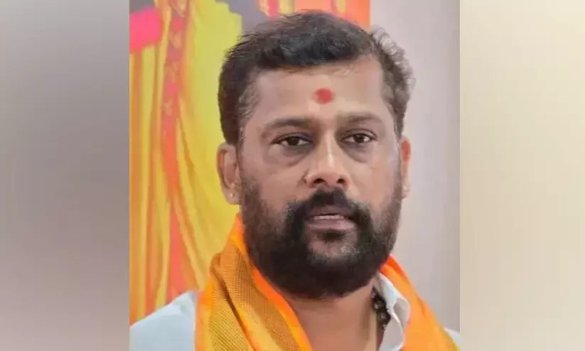 ഹിജാബ് കാവി ഷാൾ അണിഞ്ഞ് പ്രതിരോധിക്കും -വി.എച്ച്.പി ഹിജാബ് കാവി ഷാൾ അണിഞ്ഞ് പ്രതിരോധിക്കും -വി.എച്ച്.പി
