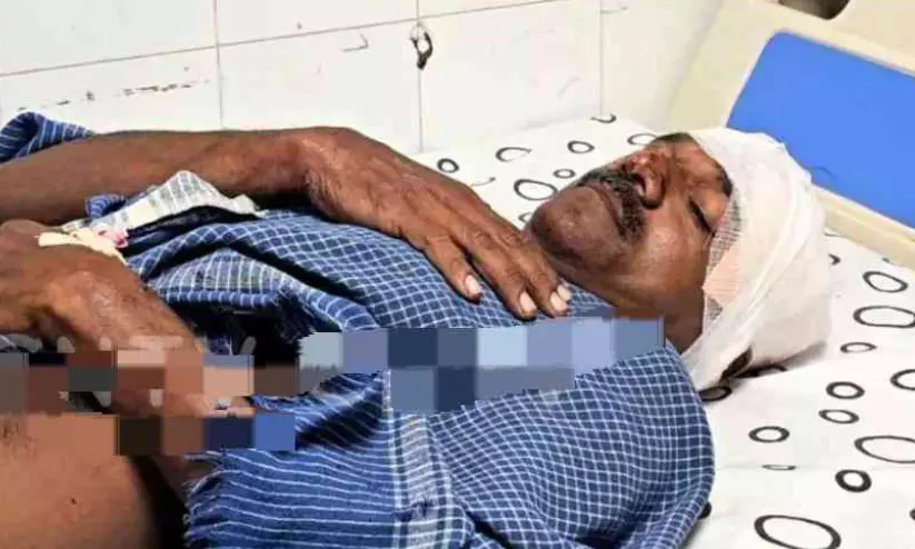 വാക് തർക്കം; ചിയ്യാനൂരിൽ മധ്യവയസ്കന് കുത്തേറ്റു വാക് തർക്കം; ചിയ്യാനൂരിൽ മധ്യവയസ്കന് കുത്തേറ്റു
