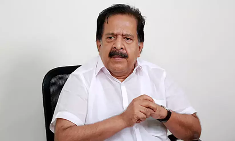മലയിടംതുരുത്ത് കുടിയൊഴിപ്പിക്കൽ: സമഗ്രമായ അന്വേഷണം നടത്തണമെന്ന് ആഭ്യന്തരമന്ത്രി രമേശ് ചെന്നിത്തല, ഡി.ജി.പിയുടെ റിപ്പോർട്ട് സമർപ്പിക്കണം മലയിടംതുരുത്ത് കുടിയൊഴിപ്പിക്കൽ: സമഗ്രമായ അന്വേഷണം നടത്തണമെന്ന് ആഭ്യന്തരമന്ത്രി രമേശ് ചെന്നിത്തല, ഡി.ജി.പിയുടെ റിപ്പോർട്ട് സമർപ്പിക്കണം