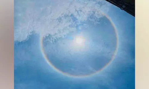 വിസ്മയ മഴവിൽ കാഴ്ചയൊരുക്കി സൂര്യവലയം